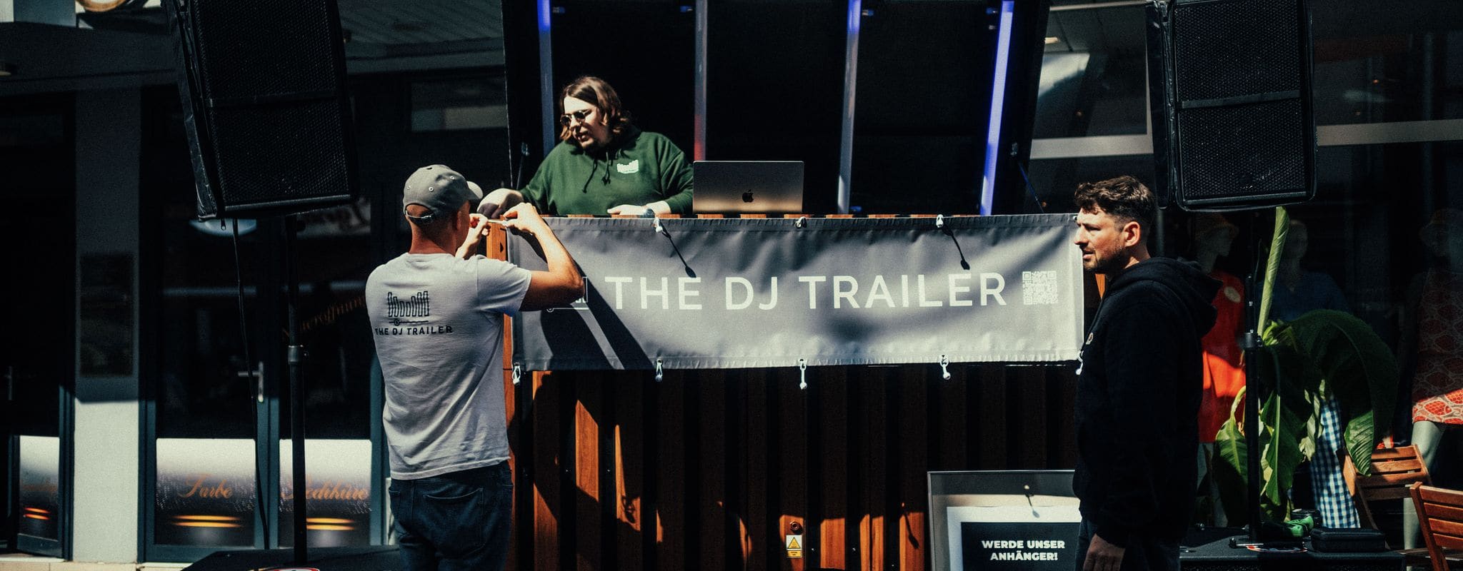DJ Trailer auf einem Stadtfest oder Open-Air
